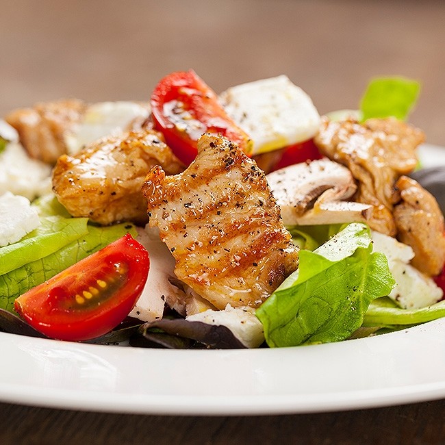 Puten-Feta Salat mit Champignons